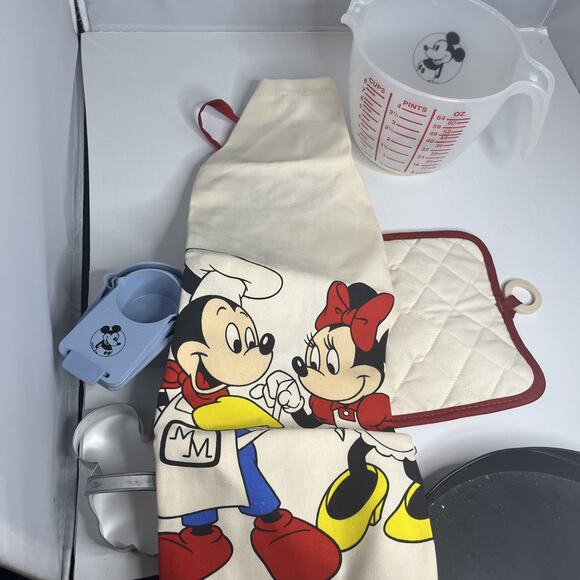 Vintage Walt Disney Mickey Minnie Mouse Cooking Apron Pot Holder Cooking Items - Picture 8 of 11